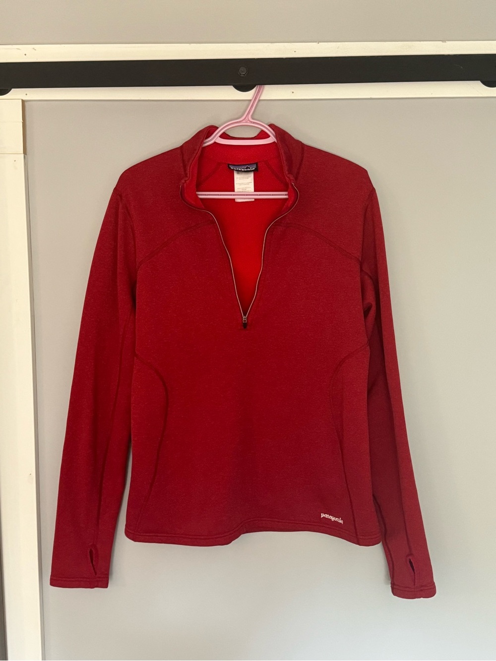 Patagonia Women's Red Half-Zip Fleece Pullover large